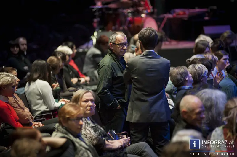 crossing fashion 8 2 2014 mumuth graz mode sri lanka designer fashionshow film praesentation dokumentation 05