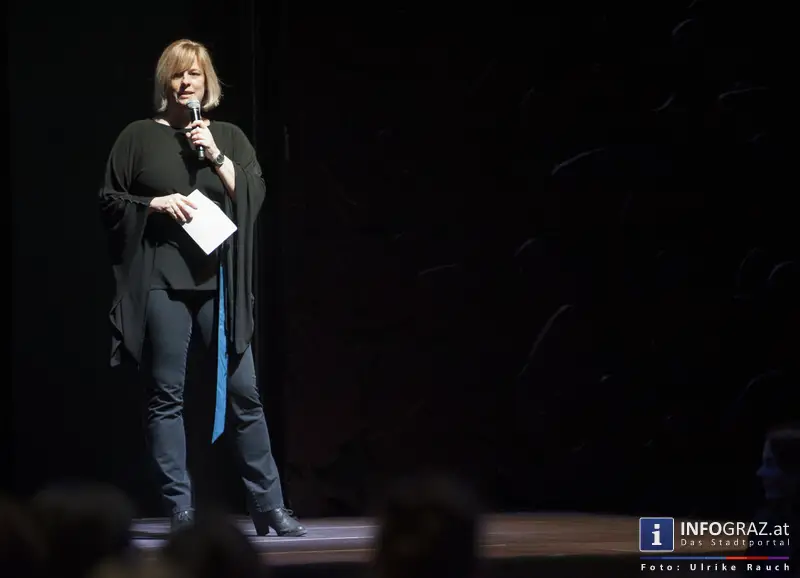 crossing fashion 8 2 2014 mumuth graz mode sri lanka designer fashionshow film praesentation dokumentation 10