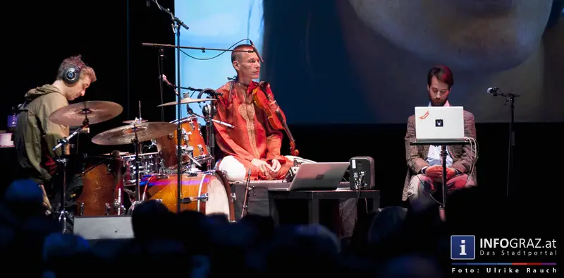 crossing fashion 8 2 2014 mumuth graz mode sri lanka designer fashionshow film praesentation dokumentation 44