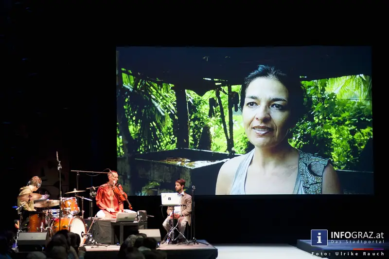 crossing fashion 8 2 2014 mumuth graz mode sri lanka designer fashionshow film praesentation dokumentation 53