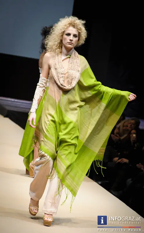 crossing fashion 8 2 2014 mumuth graz mode sri lanka designer fashionshow film praesentation dokumentation 59