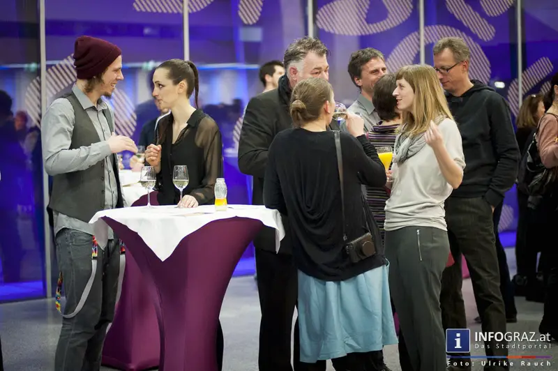 crossing fashion 8 2 2014 mumuth graz mode sri lanka designer fashionshow film praesentation dokumentation 90