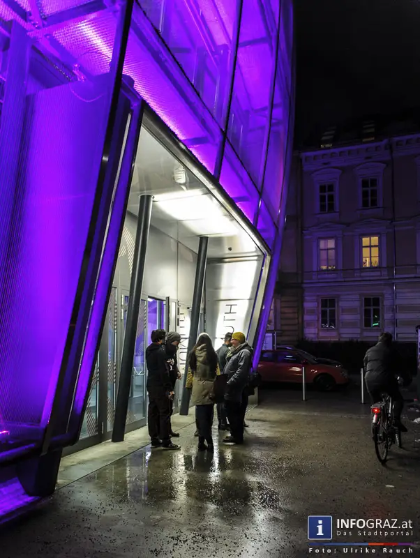 crossing fashion 8 2 2014 mumuth graz mode sri lanka designer fashionshow film praesentation dokumentation 97