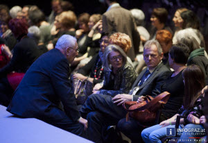 crossing fashion,8.2.2014,mumuth graz,begegnung,designer,kreative zusammenarbeit,fashionshow,film,präsentation,dokumentation,nachhaltigkeit in der textilindustrie,österreichisch,srilankisch