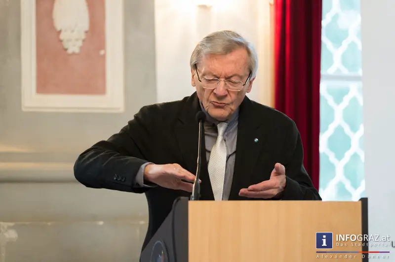 Wolfgang Schüssel im Meerscheinschlössl Graz am 11. Februar 2014 zum Thema ‚Europa im globalen Kontext‘. - 012