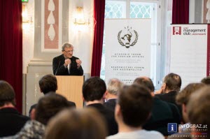 bundeskanzler wolfgang schüssel,meerscheinschlössl graz,11. Februar 2014,positionierung europas,erfolge,herausforderungen der union,begeisterter europäer,podiumsdiskussion