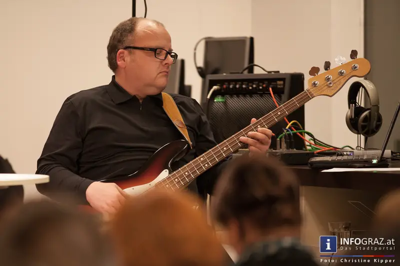 Ein Abend für Selberdenker - Lesung mit Gerhard Scheucher - Stadtbibliothek Graz-West am 25.2.2014 - 013