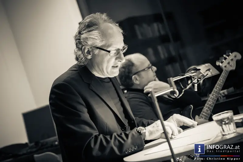 Ein Abend für Selberdenker - Lesung mit Gerhard Scheucher - Stadtbibliothek Graz-West am 25.2.2014 - 030