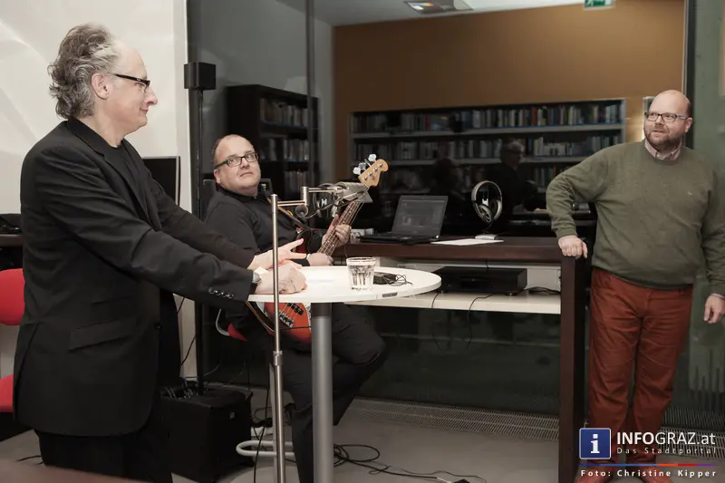 Ein Abend für Selberdenker - Lesung mit Gerhard Scheucher - Stadtbibliothek Graz-West am 25.2.2014 - 032