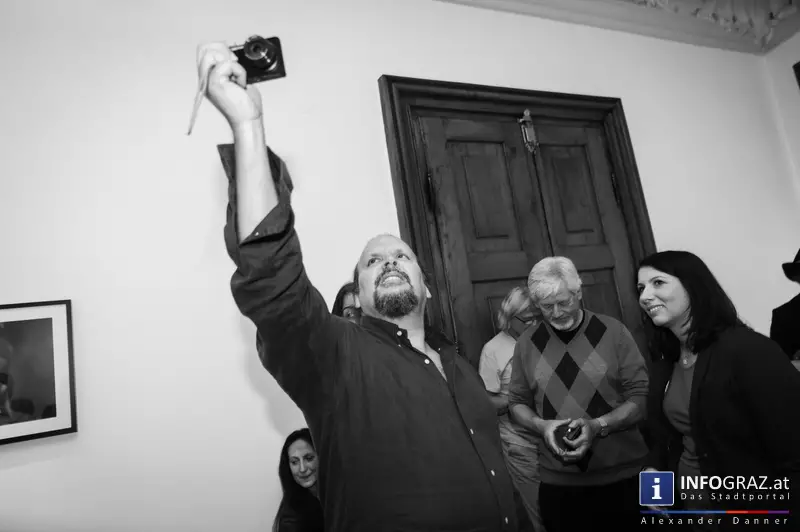 Vernissage der Fotoausstellung Camilo Guevara in Graz - Auf den Spuren des Diogenes am 11. April 2014 - 025