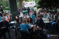 parkhouse graz,tag der befreiung,8. MAI 2014,gedenkprojekt,grazer opfer des nationalsozialismus,kubische betonsteine,ns-opfer,pflaster des gehweges