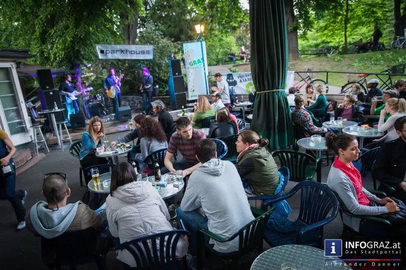 8. MAI - TAG DER BEFREIUNG - Vortrag zur Gedenkkultur in Österreich und anschließende Party – Parkhouse Graz - 031