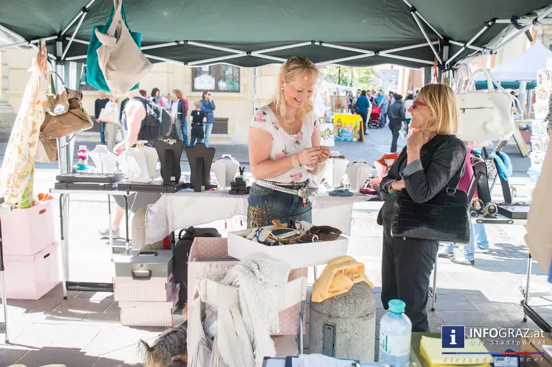 KUNST Markt der Kunst Meile Graz am Schloßbergplatz, 10.5.2014 - 011