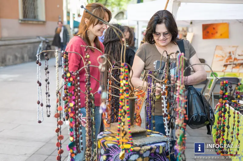 KUNST Markt der Kunst Meile Graz am Schloßbergplatz, 10.5.2014 - 012