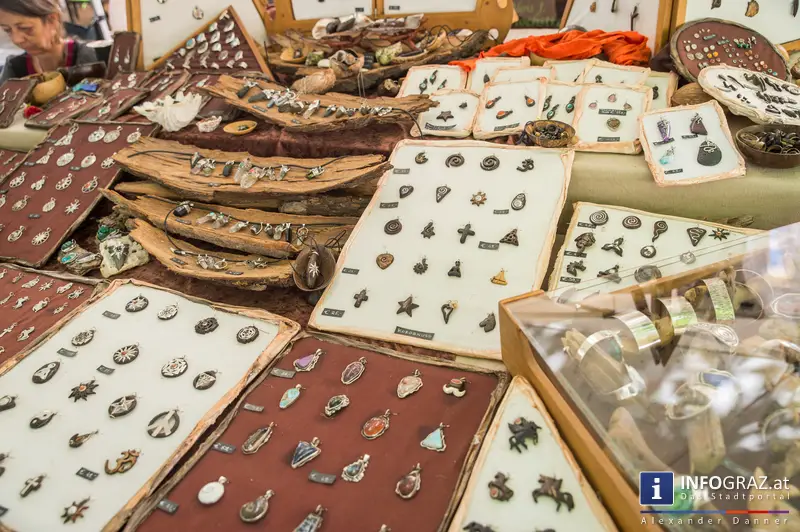 KUNST Markt der Kunst Meile Graz am Schloßbergplatz, 10.5.2014 - 013