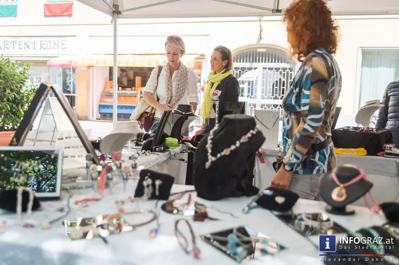 KUNST Markt der Kunst Meile Graz am Schloßbergplatz, 10.5.2014 - 014