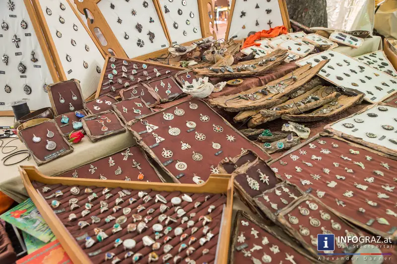 KUNST Markt der Kunst Meile Graz am Schloßbergplatz, 10.5.2014 - 021