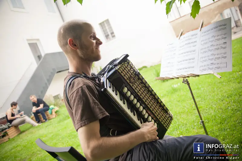 Garteneröffnungsfest im Le Schnurrbart Graz am 10. Mai 2014 - 012