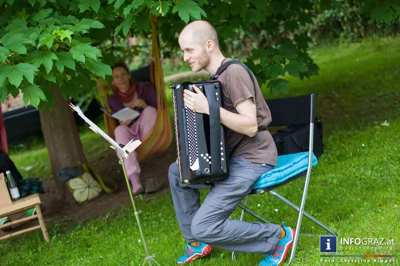 Garteneröffnungsfest im Le Schnurrbart Graz am 10. Mai 2014 - 021