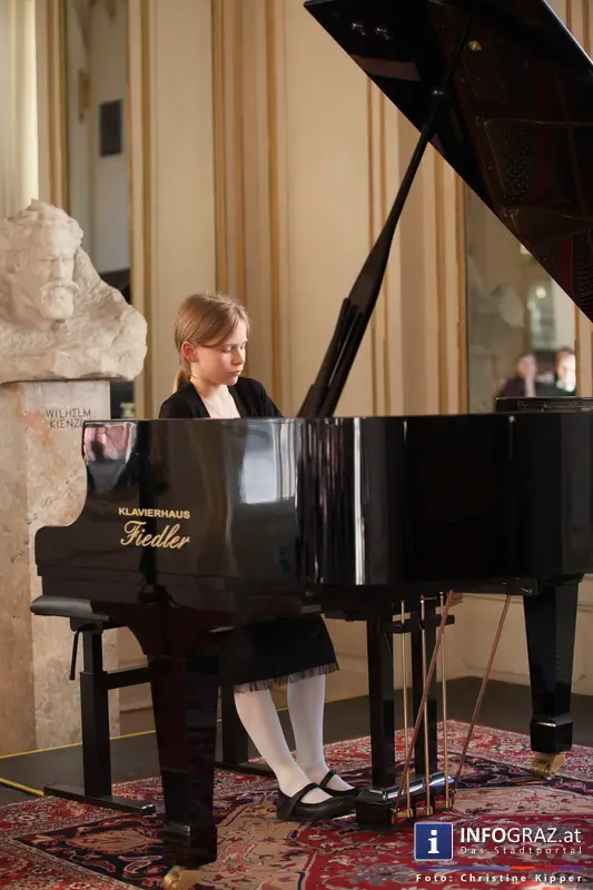 Bilder aus der Oper Graz: Piano Forte – Jugend am Klavier - Spiegelfoyer der Grazer Oper 13.5.2014 - 048