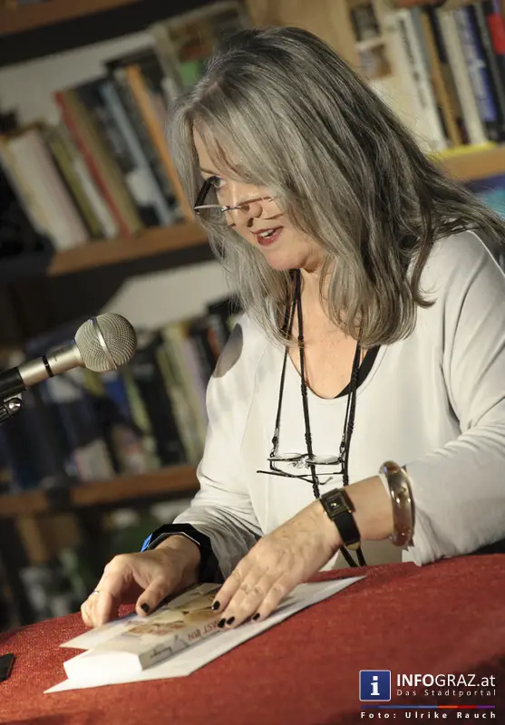 edition keiper Graz Buchpräsentation ‚Senta bremst ein‘ von Bettina Messner 15.5.2014 - 025