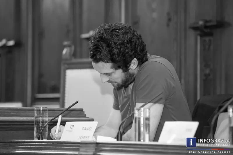 Enquete ‚Humanitäres Bleiberecht‘ - Gemeinderatssaal des Grazer Rathauses - 20. Mai 2014 - 011