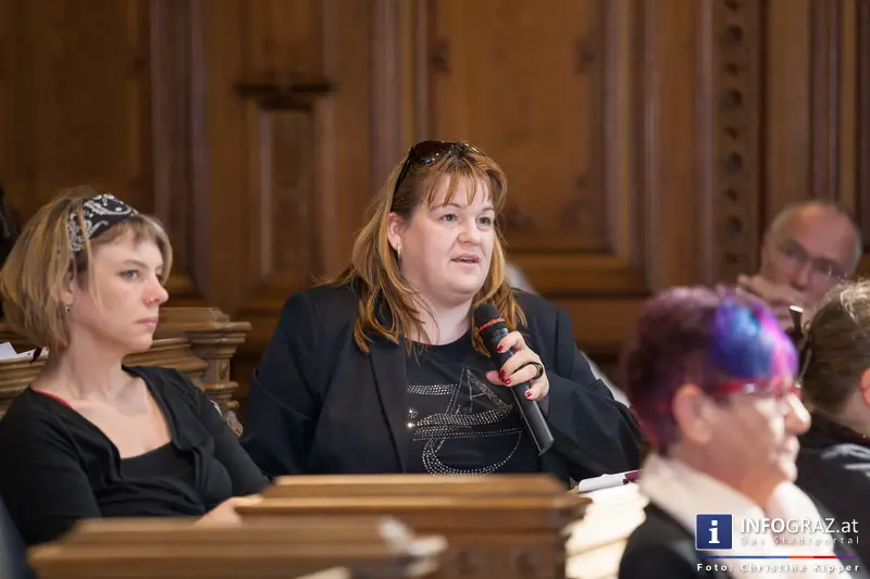 Enquete ‚Humanitäres Bleiberecht‘ - Gemeinderatssaal des Grazer Rathauses - 20. Mai 2014 - 012