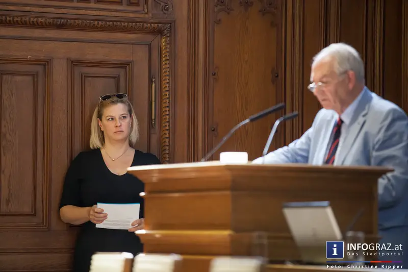 Enquete ‚Humanitäres Bleiberecht‘ - Gemeinderatssaal des Grazer Rathauses - 20. Mai 2014 - 024