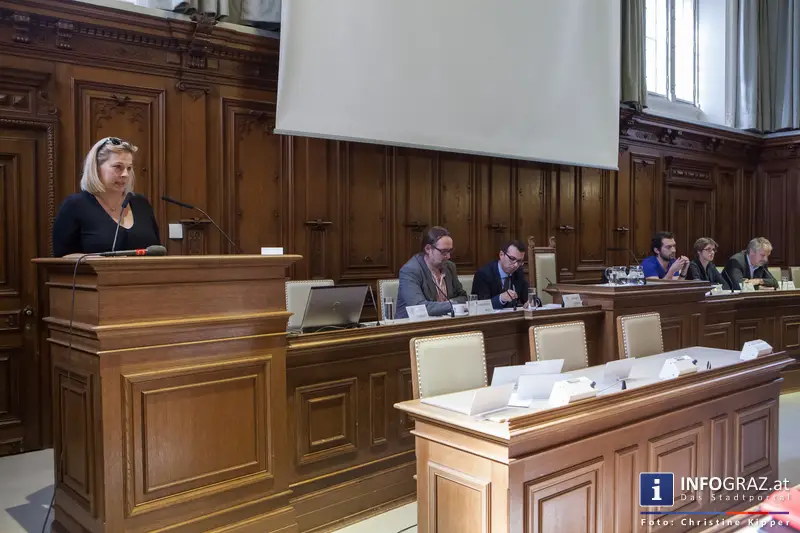 Enquete ‚Humanitäres Bleiberecht‘ - Gemeinderatssaal des Grazer Rathauses - 20. Mai 2014 - 030