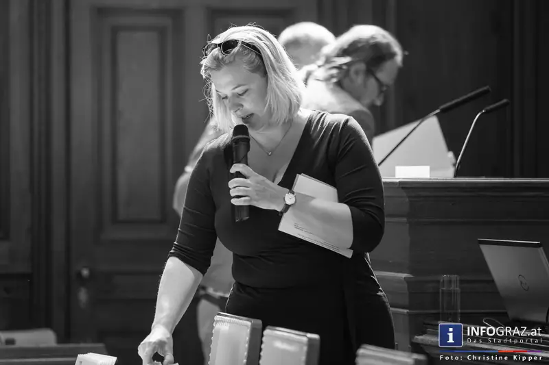 Enquete ‚Humanitäres Bleiberecht‘ - Gemeinderatssaal des Grazer Rathauses - 20. Mai 2014 - 031