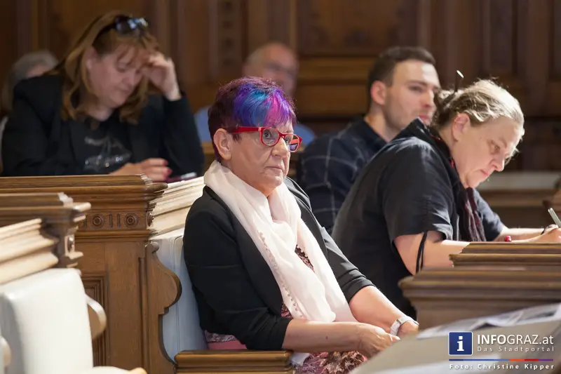 Enquete ‚Humanitäres Bleiberecht‘ - Gemeinderatssaal des Grazer Rathauses - 20. Mai 2014 - 046