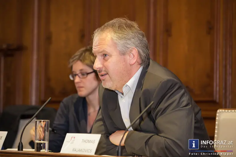 Enquete ‚Humanitäres Bleiberecht‘ - Gemeinderatssaal des Grazer Rathauses - 20. Mai 2014 - 054