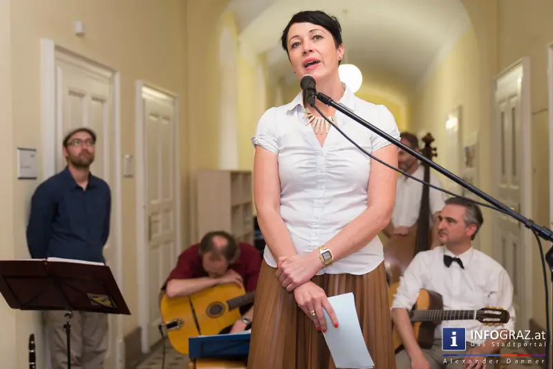 Ausstellungseröffnung ‚bitte nichts geben – danke‘ in der Galerie Zwischenbilder im Sozialamt Graz am 23.5.2014 - 004