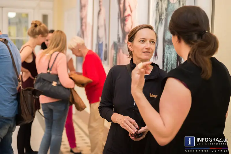 Ausstellungseröffnung ‚bitte nichts geben – danke‘ in der Galerie Zwischenbilder im Sozialamt Graz am 23.5.2014 - 009