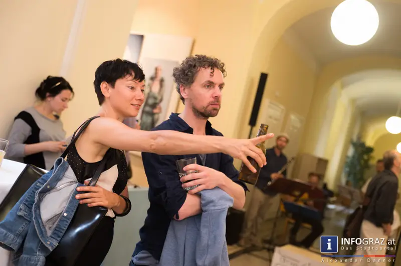 Ausstellungseröffnung ‚bitte nichts geben – danke‘ in der Galerie Zwischenbilder im Sozialamt Graz am 23.5.2014 - 043