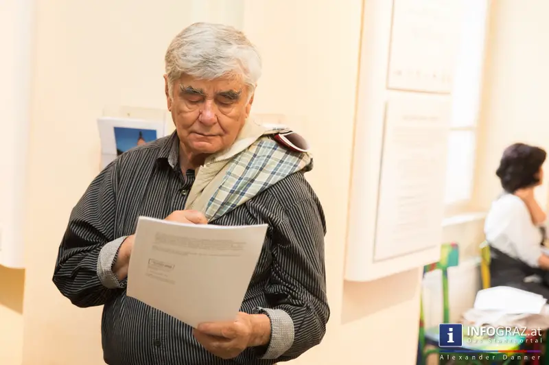 Ausstellungseröffnung ‚bitte nichts geben – danke‘ in der Galerie Zwischenbilder im Sozialamt Graz am 23.5.2014 - 046