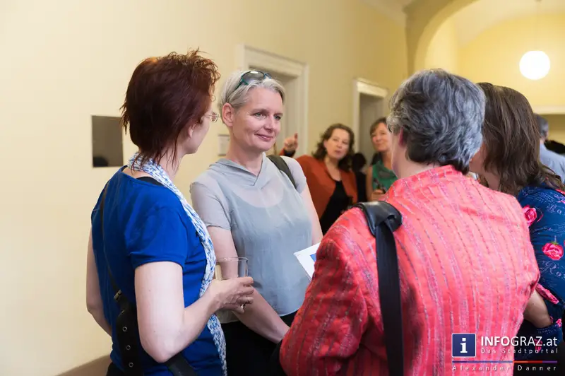 Ausstellungseröffnung ‚bitte nichts geben – danke‘ in der Galerie Zwischenbilder im Sozialamt Graz am 23.5.2014 - 049