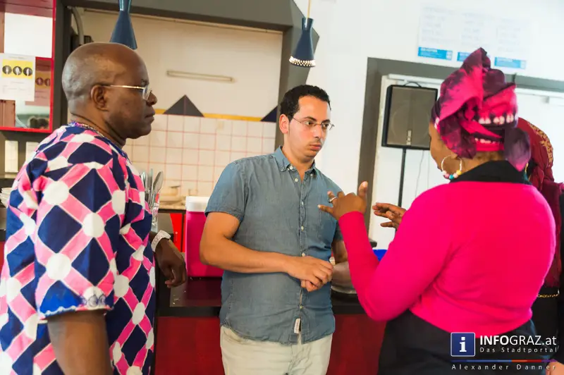 kueche im volxhaus graz rosemary maxwell austro-aegypter mohamed moustafa afrikanischer dachverband traditionelle gerichte tischgespraeche 15