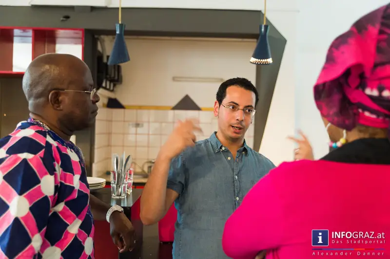kueche im volxhaus graz rosemary maxwell austro-aegypter mohamed moustafa afrikanischer dachverband traditionelle gerichte tischgespraeche 17