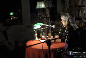 Literatur,Andrea Wolfmayr,literatur,bluesabend,12.6.2014,edition keiper,ausschnitt,weiße mischung,gerhard scheucher,frühstück mit einem clown