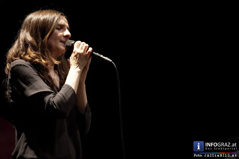 Tamara Obrovac & Transhistria Ensemble live im Kunsthaus Weiz - 14. Juni 2014 - 038