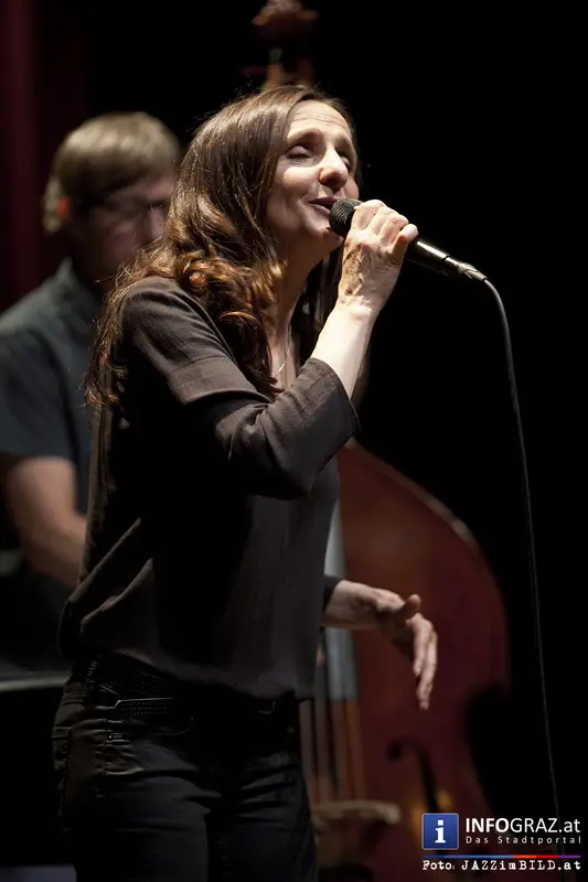 Tamara Obrovac & Transhistria Ensemble live im Kunsthaus Weiz - 14. Juni 2014 - 043