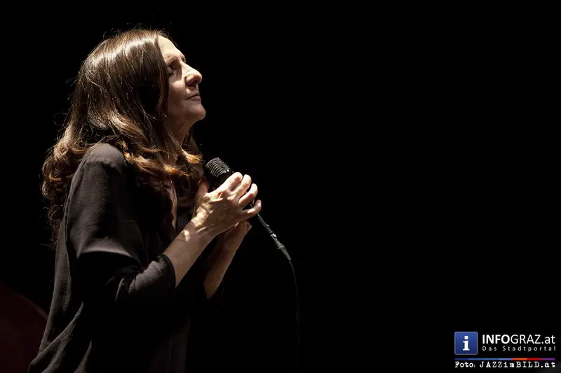 Tamara Obrovac & Transhistria Ensemble live im Kunsthaus Weiz - 14. Juni 2014 - 045