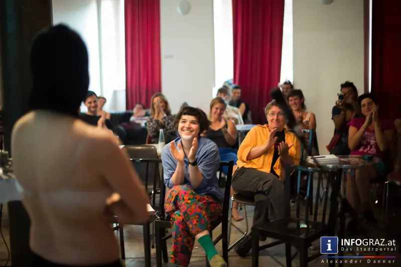 queerograd satellit * Marty Huber & DownDox - Lecture Performance und Konzert bei Kultur in Graz! - 010