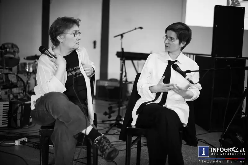 queerograd satellit * Marty Huber & DownDox - Lecture Performance und Konzert bei Kultur in Graz! - 033