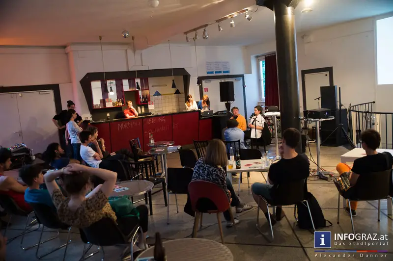 queerograd satellit * Marty Huber & DownDox - Lecture Performance und Konzert bei Kultur in Graz! - 045