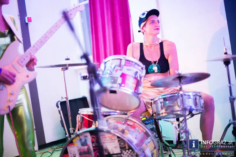 queerograd satellit * Marty Huber & DownDox - Lecture Performance und Konzert bei Kultur in Graz! - 047