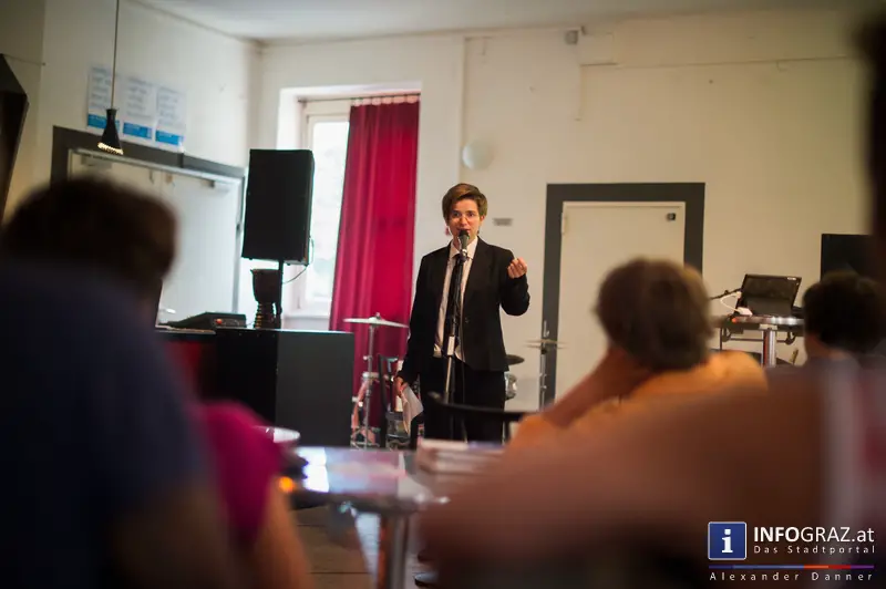 queerograd satellit * Marty Huber & DownDox - Lecture Performance und Konzert bei Kultur in Graz! - 049