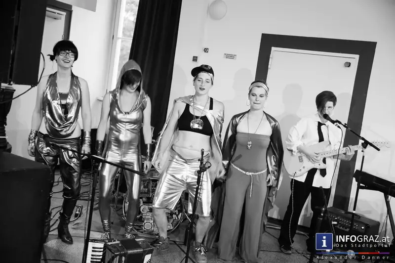 queerograd satellit * Marty Huber & DownDox - Lecture Performance und Konzert bei Kultur in Graz! - 050