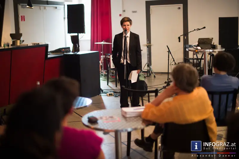 queerograd satellit * Marty Huber & DownDox - Lecture Performance und Konzert bei Kultur in Graz! - 054